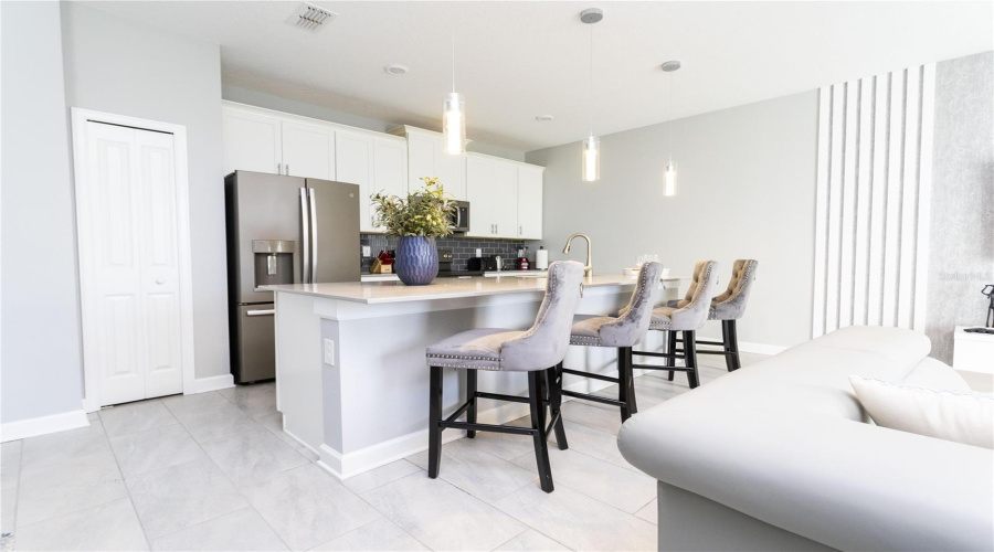 DAVENPORT, Florida 33896, 4 Bedrooms Bedrooms, ,3 BathroomsBathrooms,Residential,For Sale,PEBBLE BEACH,0,MFRO6332813