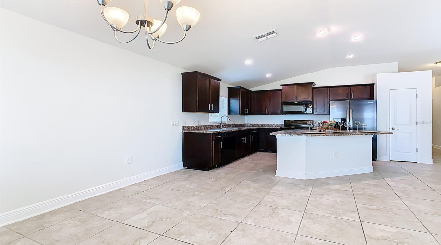DAVENPORT, Florida 33837, 3 Bedrooms Bedrooms, ,2 BathroomsBathrooms,Residential,For Sale,BUCHANNAN,0,MFRS5132060