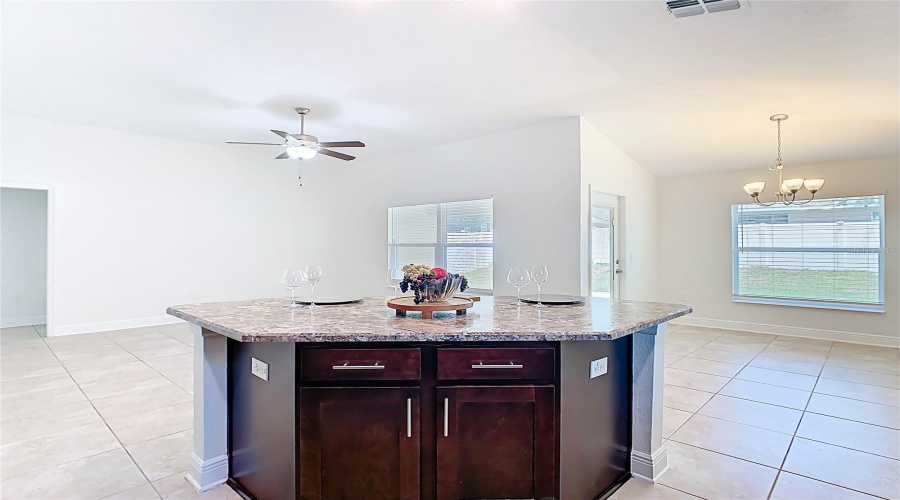 DAVENPORT, Florida 33837, 3 Bedrooms Bedrooms, ,2 BathroomsBathrooms,Residential,For Sale,BUCHANNAN,0,MFRS5132060