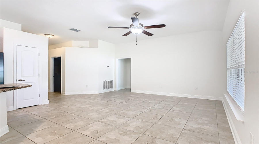 DAVENPORT, Florida 33837, 3 Bedrooms Bedrooms, ,2 BathroomsBathrooms,Residential,For Sale,BUCHANNAN,0,MFRS5132060