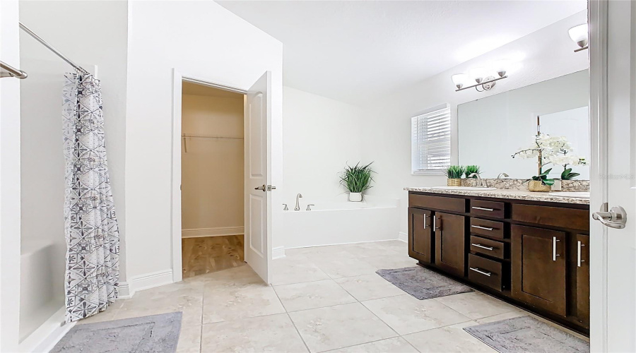 DAVENPORT, Florida 33837, 3 Bedrooms Bedrooms, ,2 BathroomsBathrooms,Residential,For Sale,BUCHANNAN,0,MFRS5132060