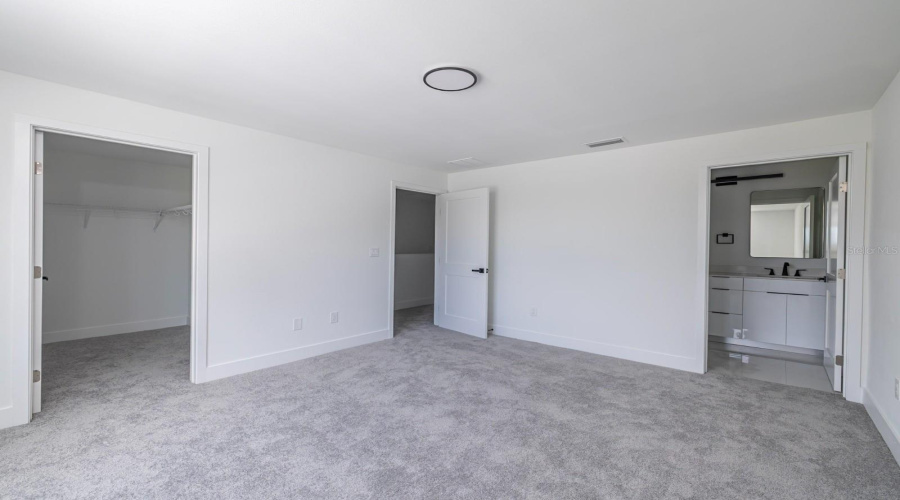DAVENPORT, Florida 33837, 3 Bedrooms Bedrooms, ,2 BathroomsBathrooms,Residential,For Sale,BARROSO,0,MFRS5132146