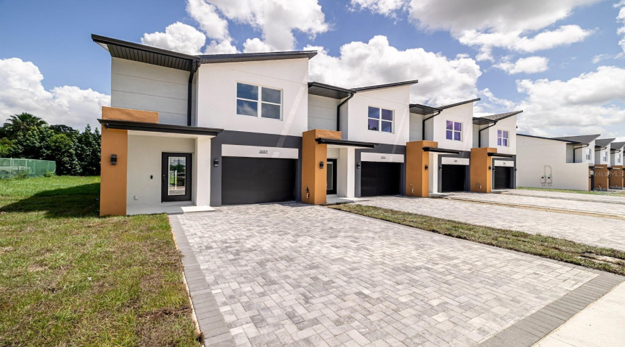 DAVENPORT, Florida 33837, 3 Bedrooms Bedrooms, ,2 BathroomsBathrooms,Residential,For Sale,BARROSO,0,MFRS5132146
