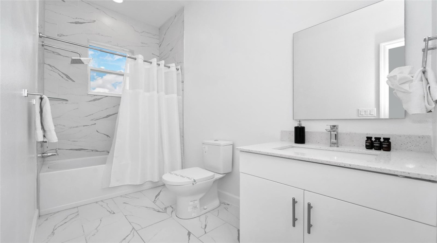 DAVENPORT, Florida 33896, 4 Bedrooms Bedrooms, ,4 BathroomsBathrooms,Residential,For Sale,FAMAGUSTA,0,MFRO6333288