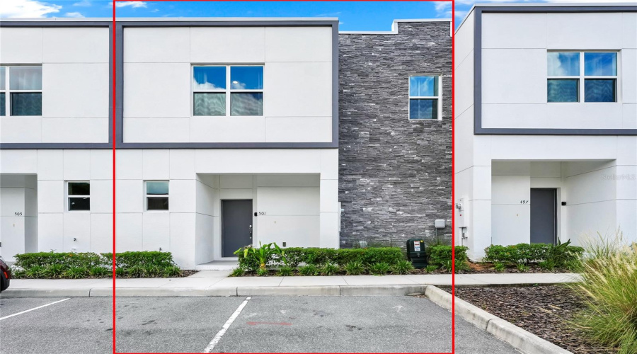 DAVENPORT, Florida 33896, 4 Bedrooms Bedrooms, ,4 BathroomsBathrooms,Residential,For Sale,FAMAGUSTA,0,MFRO6333288