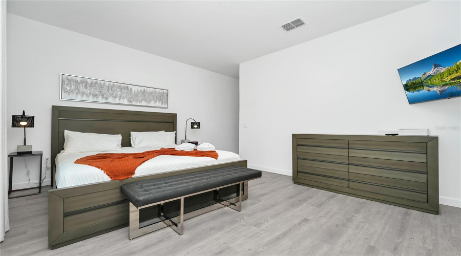 DAVENPORT, Florida 33896, 4 Bedrooms Bedrooms, ,4 BathroomsBathrooms,Residential,For Sale,FAMAGUSTA,0,MFRO6333288