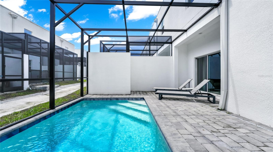 DAVENPORT, Florida 33896, 4 Bedrooms Bedrooms, ,4 BathroomsBathrooms,Residential,For Sale,FAMAGUSTA,0,MFRO6333288