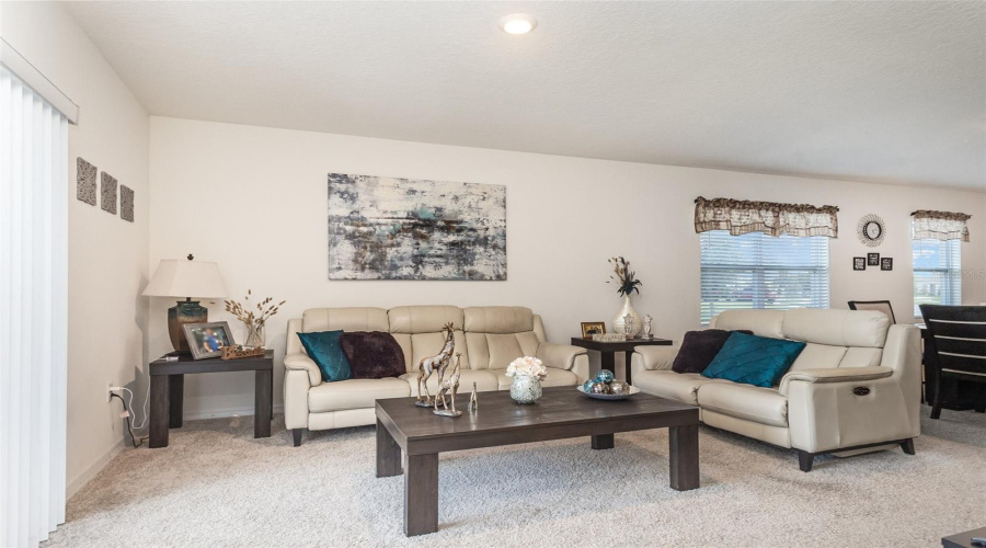 DAVENPORT, Florida 33837, 3 Bedrooms Bedrooms, ,2 BathroomsBathrooms,Residential,For Sale,BROOKLET,0,MFRTB8346787
