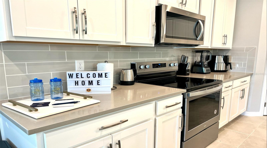 KISSIMMEE, Florida 34747, 7 Bedrooms Bedrooms, ,6 BathroomsBathrooms,Residential,For Sale,FLEMING MIST,0,MFRO6251342