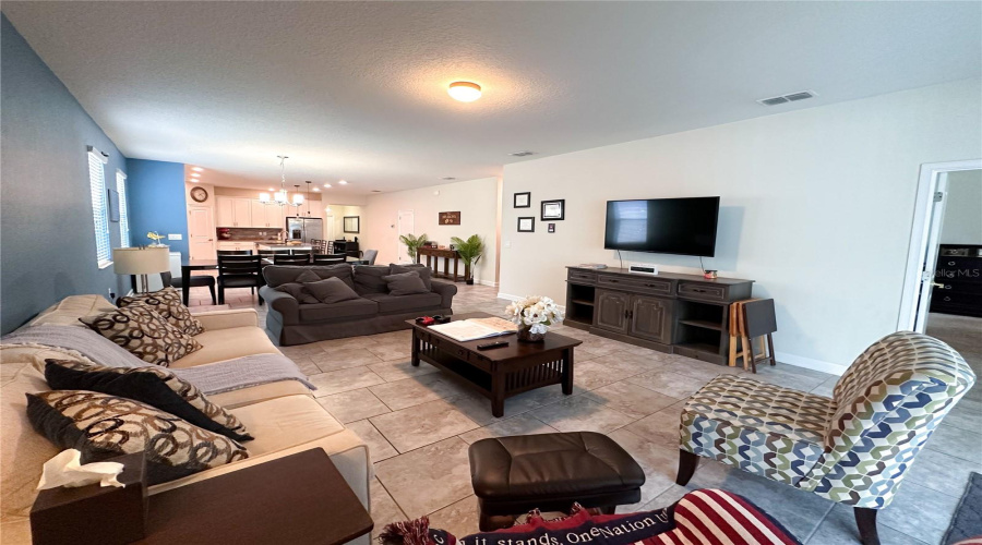KISSIMMEE, Florida 34746, 3 Bedrooms Bedrooms, ,2 BathroomsBathrooms,Residential,For Sale,FAIRY TALE,0,MFRO6333915