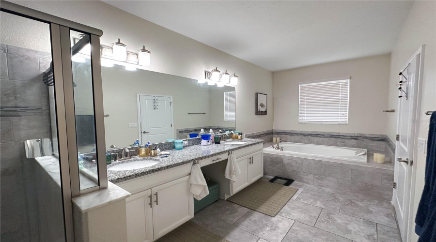 KISSIMMEE, Florida 34746, 3 Bedrooms Bedrooms, ,2 BathroomsBathrooms,Residential,For Sale,FAIRY TALE,0,MFRO6333915