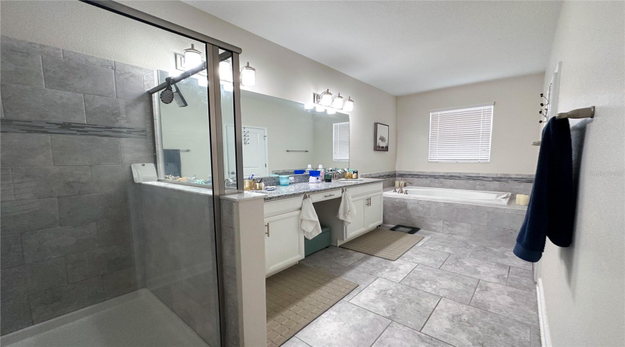 KISSIMMEE, Florida 34746, 3 Bedrooms Bedrooms, ,2 BathroomsBathrooms,Residential,For Sale,FAIRY TALE,0,MFRO6333915