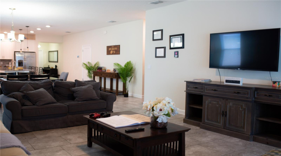 KISSIMMEE, Florida 34746, 3 Bedrooms Bedrooms, ,2 BathroomsBathrooms,Residential,For Sale,FAIRY TALE,0,MFRO6333915