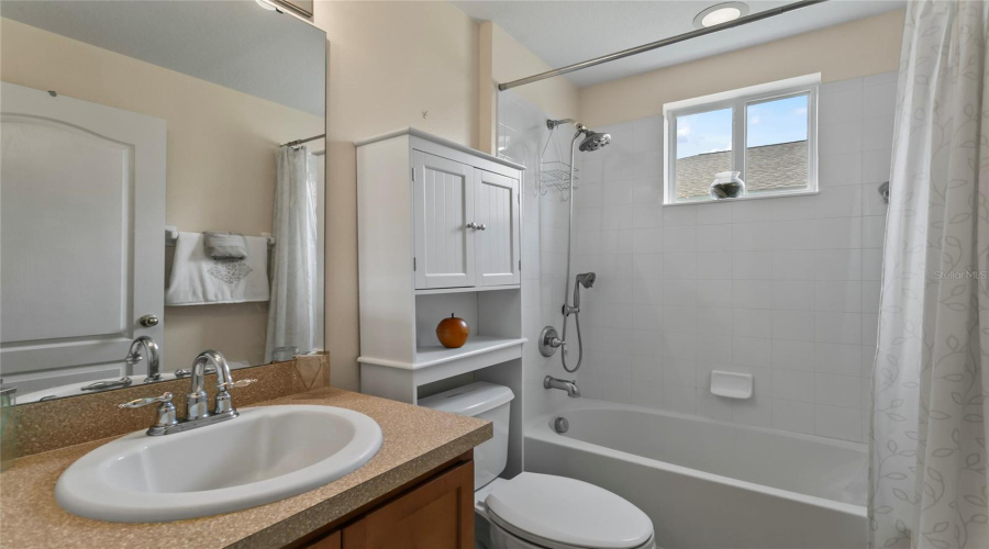 DAVENPORT, Florida 33896, 5 Bedrooms Bedrooms, ,4 BathroomsBathrooms,Residential,For Sale,DORSET,0,MFRO6333215