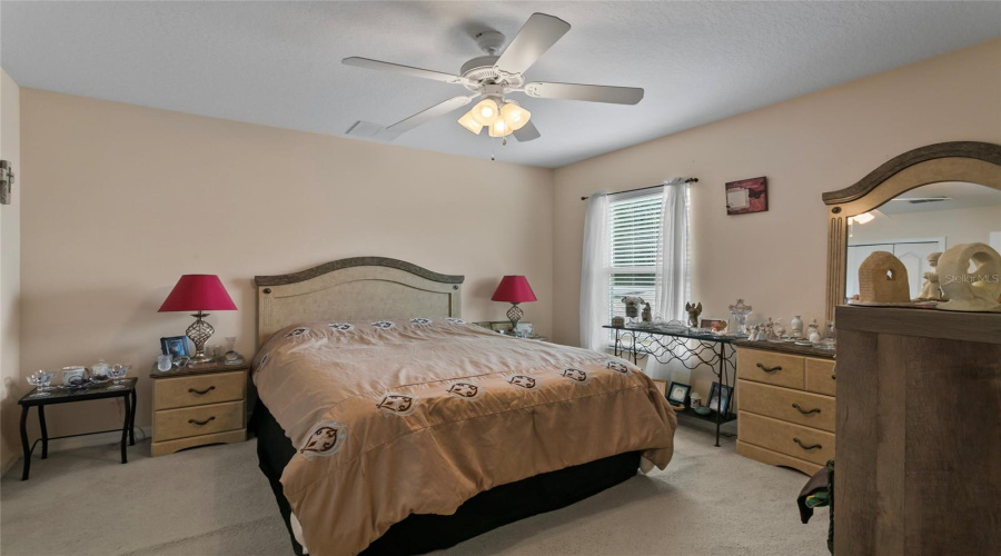 DAVENPORT, Florida 33896, 5 Bedrooms Bedrooms, ,4 BathroomsBathrooms,Residential,For Sale,DORSET,0,MFRO6333215