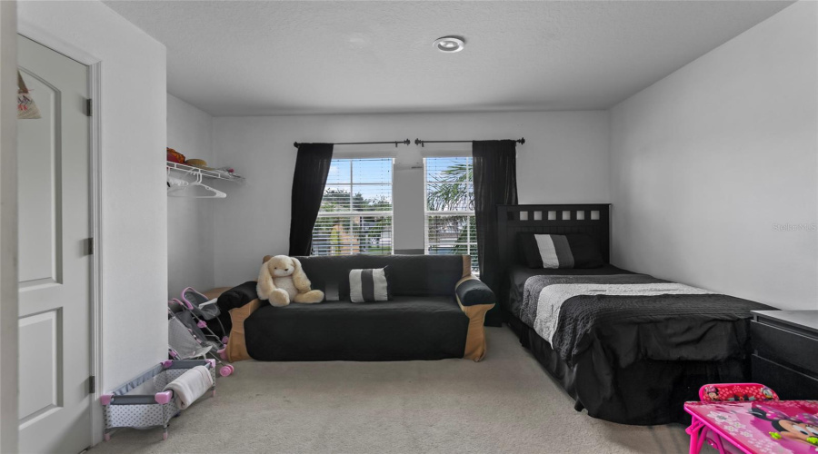 DAVENPORT, Florida 33896, 5 Bedrooms Bedrooms, ,4 BathroomsBathrooms,Residential,For Sale,DORSET,0,MFRO6333215