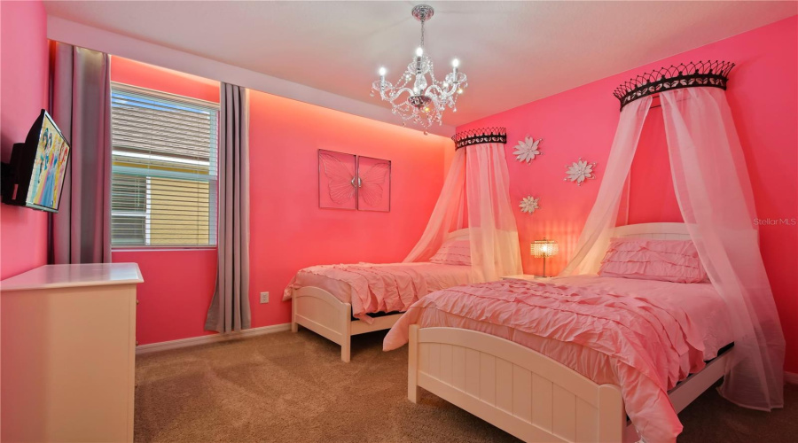 KISSIMMEE, Florida 34747, 9 Bedrooms Bedrooms, ,6 BathroomsBathrooms,Residential,For Sale,COCONUT BREEZE,0,MFRO6333937