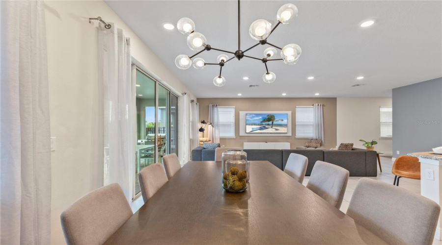 KISSIMMEE, Florida 34747, 4 Bedrooms Bedrooms, ,3 BathroomsBathrooms,Residential,For Sale,WESTLAND,0,MFRO6275768