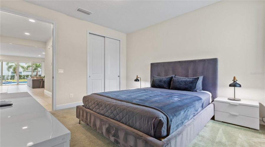 KISSIMMEE, Florida 34747, 4 Bedrooms Bedrooms, ,3 BathroomsBathrooms,Residential,For Sale,WESTLAND,0,MFRO6275768