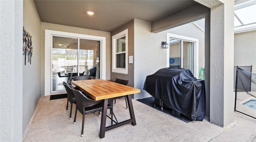 DAVENPORT, Florida 33896, 4 Bedrooms Bedrooms, ,3 BathroomsBathrooms,Residential,For Sale,LEADER,0,MFRO6327189