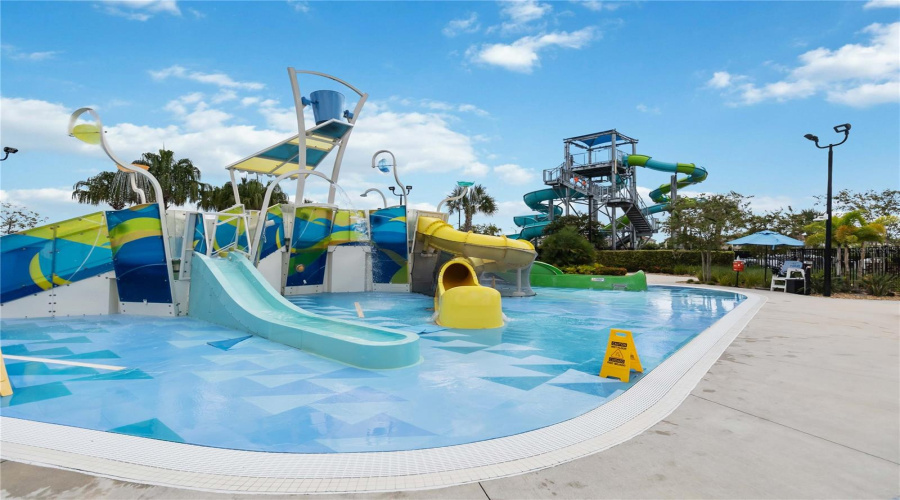 DAVENPORT, Florida 33896, 4 Bedrooms Bedrooms, ,3 BathroomsBathrooms,Residential,For Sale,LEADER,0,MFRO6327189