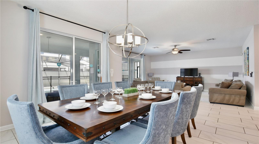 KISSIMMEE, Florida 34746, 6 Bedrooms Bedrooms, ,5 BathroomsBathrooms,Residential,For Sale,KINGS CASTLE,0,MFRO6333884