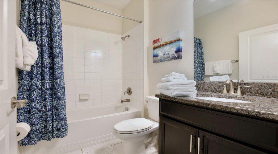 KISSIMMEE, Florida 34746, 6 Bedrooms Bedrooms, ,5 BathroomsBathrooms,Residential,For Sale,KINGS CASTLE,0,MFRO6333884