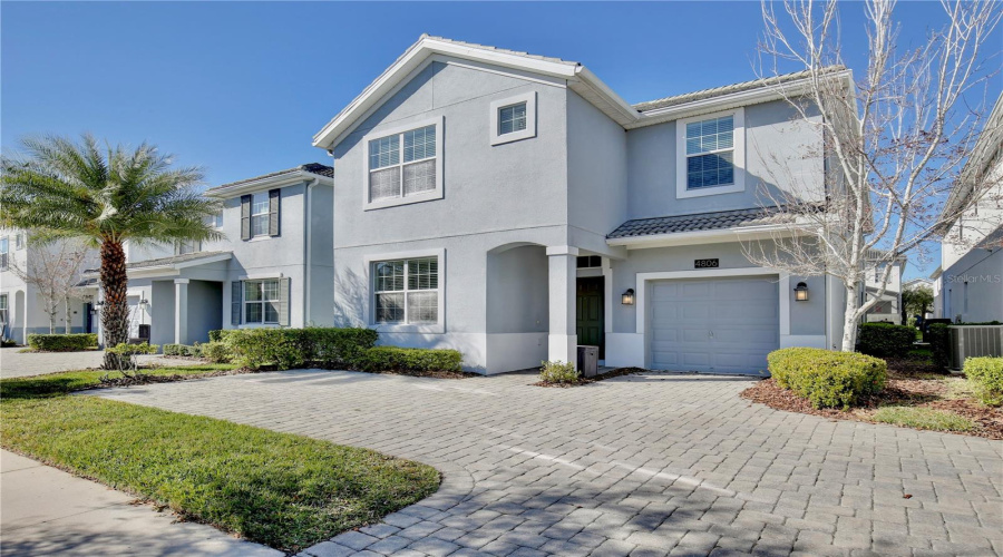 KISSIMMEE, Florida 34746, 6 Bedrooms Bedrooms, ,5 BathroomsBathrooms,Residential,For Sale,KINGS CASTLE,0,MFRO6333884