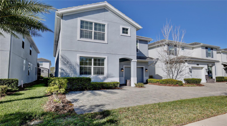 KISSIMMEE, Florida 34746, 6 Bedrooms Bedrooms, ,5 BathroomsBathrooms,Residential,For Sale,KINGS CASTLE,0,MFRO6333884