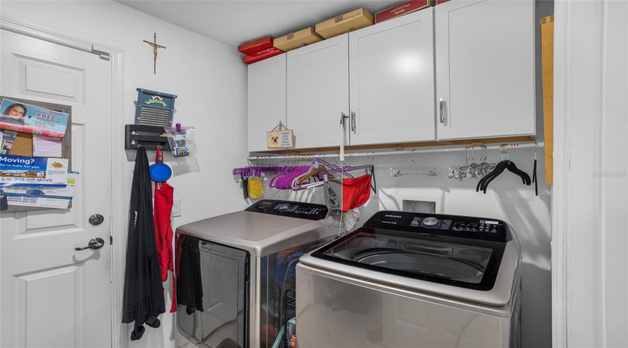 KISSIMMEE, Florida 34746, 4 Bedrooms Bedrooms, ,2 BathroomsBathrooms,Residential,For Sale,BOATING,0,MFRS5132238