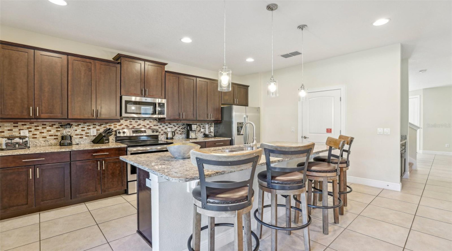 KISSIMMEE, Florida 34747, 5 Bedrooms Bedrooms, ,5 BathroomsBathrooms,Residential,For Sale,LASSO,0,MFRO6260317