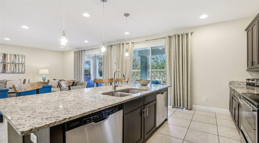 KISSIMMEE, Florida 34747, 5 Bedrooms Bedrooms, ,5 BathroomsBathrooms,Residential,For Sale,LASSO,0,MFRO6260317