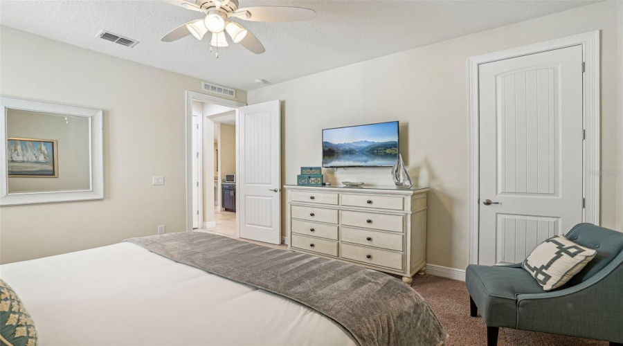 KISSIMMEE, Florida 34747, 5 Bedrooms Bedrooms, ,5 BathroomsBathrooms,Residential,For Sale,LASSO,0,MFRO6260317