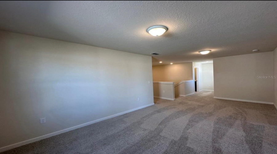 KISSIMMEE, Florida 34746, 5 Bedrooms Bedrooms, ,3 BathroomsBathrooms,Residential,For Sale,ROYAL POINT,0,MFRO6333950