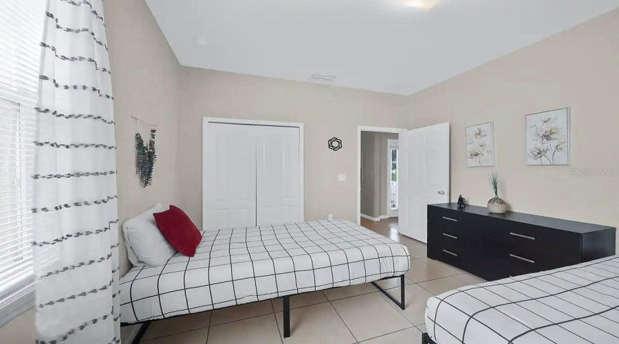 DAVENPORT, Florida 33837, 4 Bedrooms Bedrooms, ,3 BathroomsBathrooms,Residential,For Sale,CAPTAIN HOOK,0,MFRO6125633