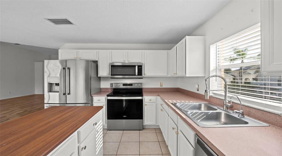 DAVENPORT, Florida 33897, 3 Bedrooms Bedrooms, ,3 BathroomsBathrooms,Residential,For Sale,MONTARA,0,MFRS5132339