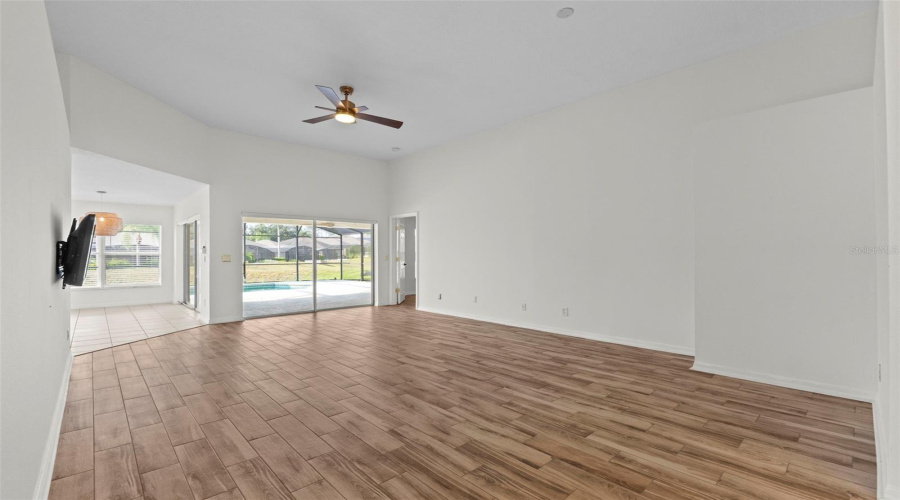 DAVENPORT, Florida 33897, 3 Bedrooms Bedrooms, ,3 BathroomsBathrooms,Residential,For Sale,MONTARA,0,MFRS5132339
