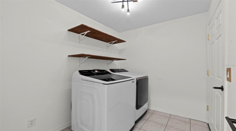 DAVENPORT, Florida 33897, 3 Bedrooms Bedrooms, ,3 BathroomsBathrooms,Residential,For Sale,MONTARA,0,MFRS5132339