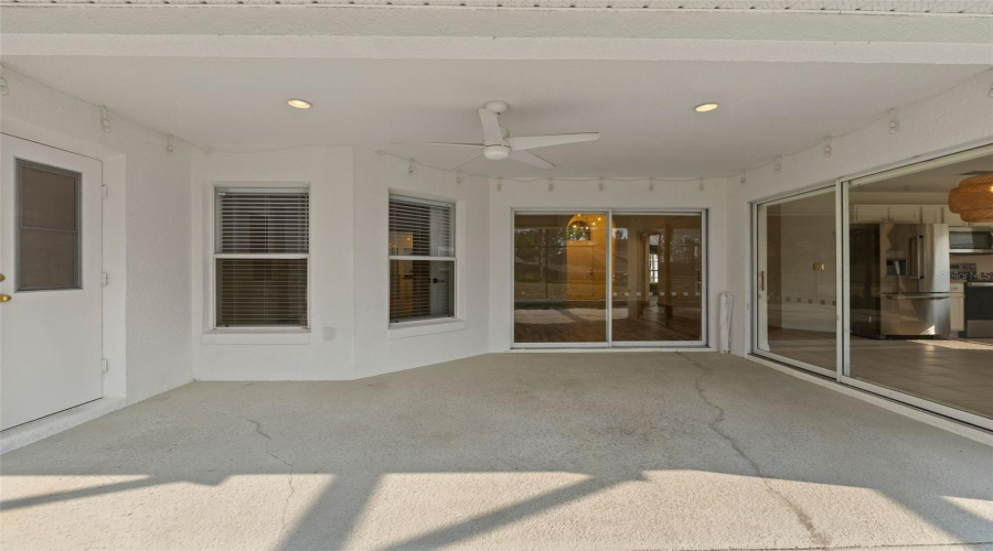 DAVENPORT, Florida 33897, 3 Bedrooms Bedrooms, ,3 BathroomsBathrooms,Residential,For Sale,MONTARA,0,MFRS5132339