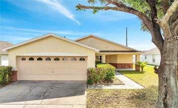 KISSIMMEE, Florida 34747, 3 Bedrooms Bedrooms, ,2 BathroomsBathrooms,Residential,For Sale,ROARING CREEK,0,MFRS5132183