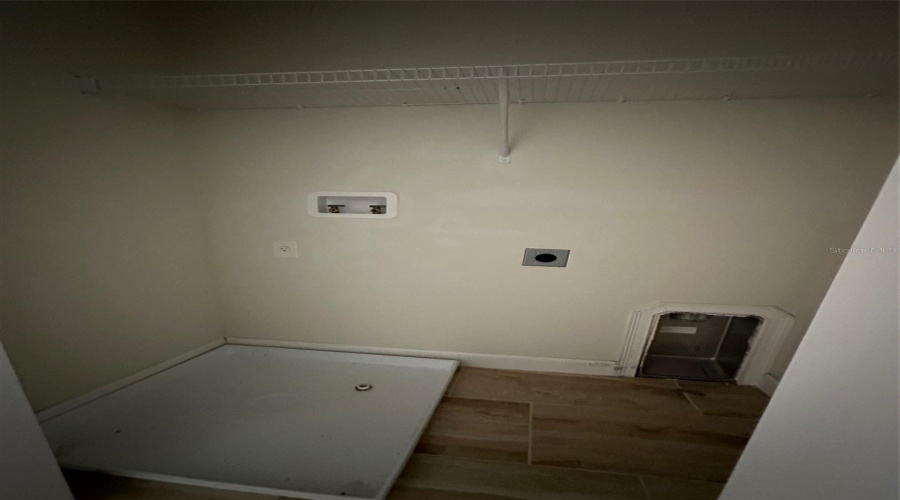 KISSIMMEE, Florida 34746, 4 Bedrooms Bedrooms, ,3 BathroomsBathrooms,Residential,For Sale,PEQUOD,0,MFRS5132361