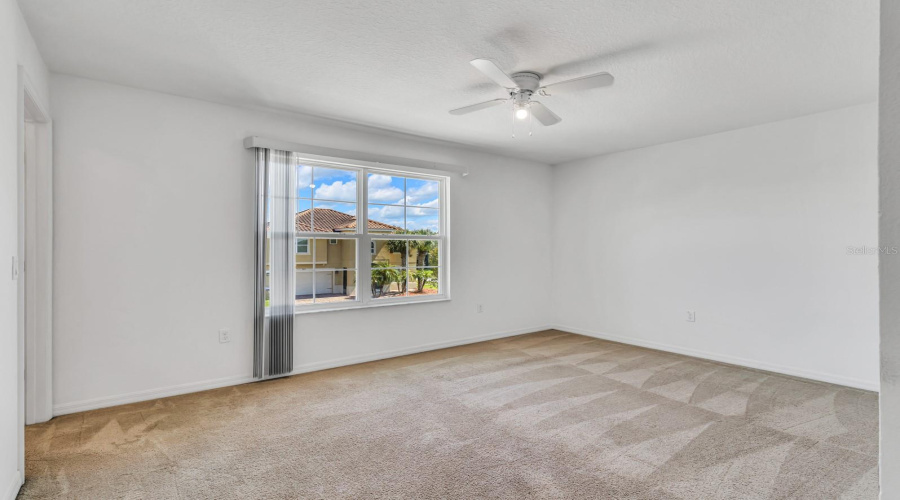 KISSIMMEE, Florida 34746, 5 Bedrooms Bedrooms, ,3 BathroomsBathrooms,Residential,For Sale,LANIER POINT,0,MFRS5132193