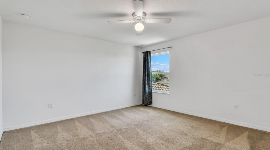 KISSIMMEE, Florida 34746, 5 Bedrooms Bedrooms, ,3 BathroomsBathrooms,Residential,For Sale,LANIER POINT,0,MFRS5132193