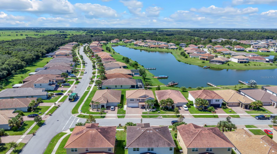 KISSIMMEE, Florida 34746, 5 Bedrooms Bedrooms, ,3 BathroomsBathrooms,Residential,For Sale,LANIER POINT,0,MFRS5132193