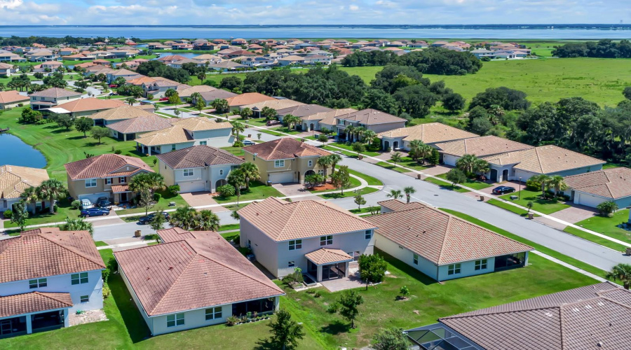 KISSIMMEE, Florida 34746, 5 Bedrooms Bedrooms, ,3 BathroomsBathrooms,Residential,For Sale,LANIER POINT,0,MFRS5132193