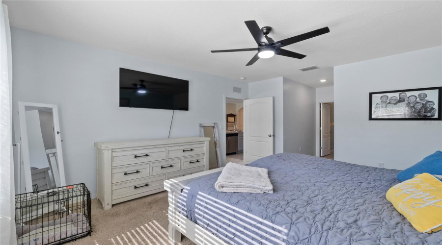 DAVENPORT, Florida 33897, 3 Bedrooms Bedrooms, ,2 BathroomsBathrooms,Residential,For Sale,FOX SQUIRREL,0,MFRL4955043