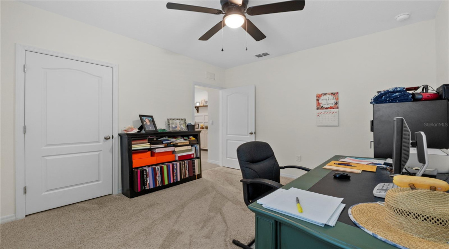 DAVENPORT, Florida 33897, 3 Bedrooms Bedrooms, ,2 BathroomsBathrooms,Residential,For Sale,FOX SQUIRREL,0,MFRL4955043