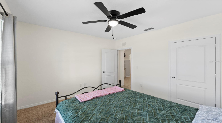 DAVENPORT, Florida 33897, 3 Bedrooms Bedrooms, ,2 BathroomsBathrooms,Residential,For Sale,FOX SQUIRREL,0,MFRL4955043