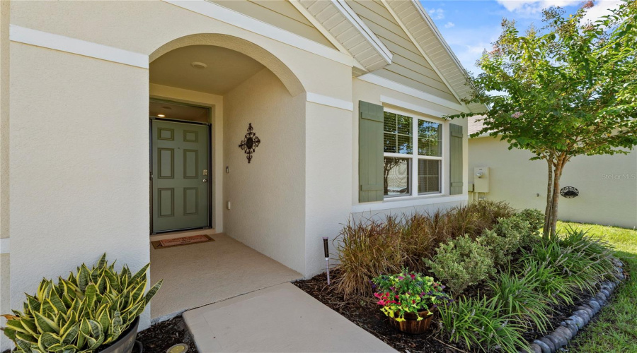 DAVENPORT, Florida 33897, 3 Bedrooms Bedrooms, ,2 BathroomsBathrooms,Residential,For Sale,FOX SQUIRREL,0,MFRL4955043