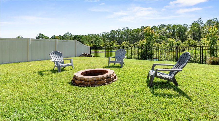 DAVENPORT, Florida 33897, 3 Bedrooms Bedrooms, ,2 BathroomsBathrooms,Residential,For Sale,FOX SQUIRREL,0,MFRL4955043